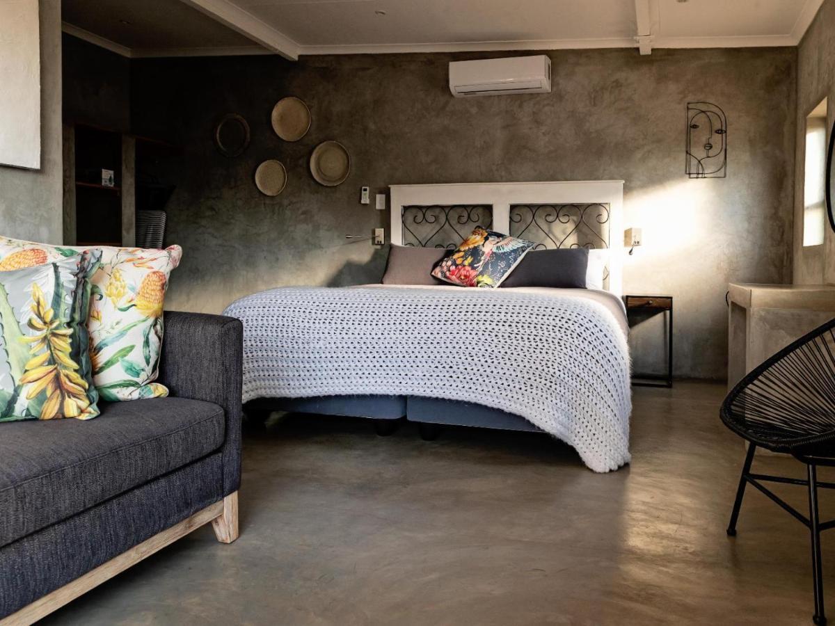 Guest Room At Joubert ピート・レティーフ エクステリア 写真