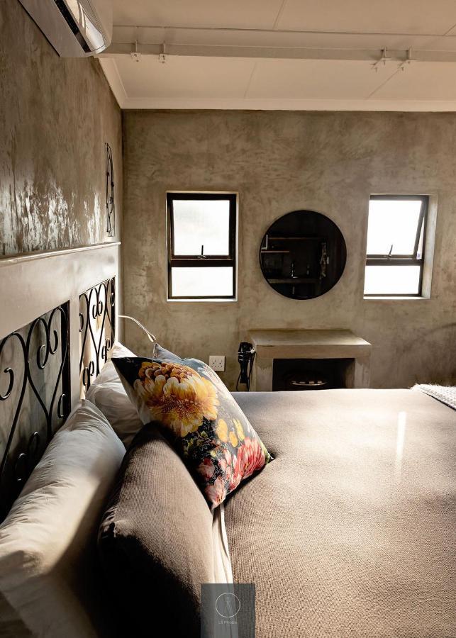 Guest Room At Joubert ピート・レティーフ エクステリア 写真